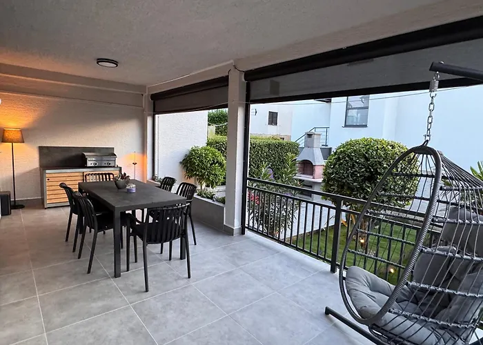 Jakobi By El-pi Tours Apartamento