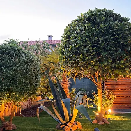 Jakobi By El-pi Tours Apartament