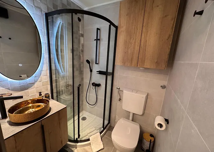 Jakobi By El-pi Tours