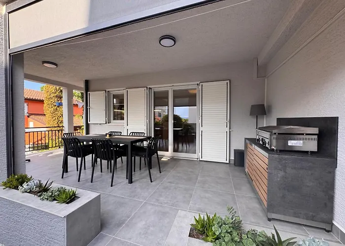 Apartament Jakobi By El-pi Tours *