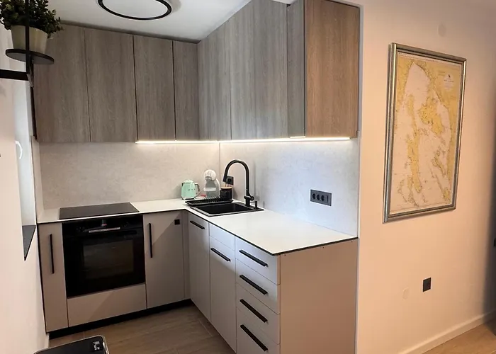 Jakobi By El-pi Tours *