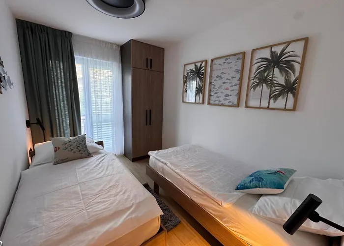 Jakobi By El-pi Tours Apartament *