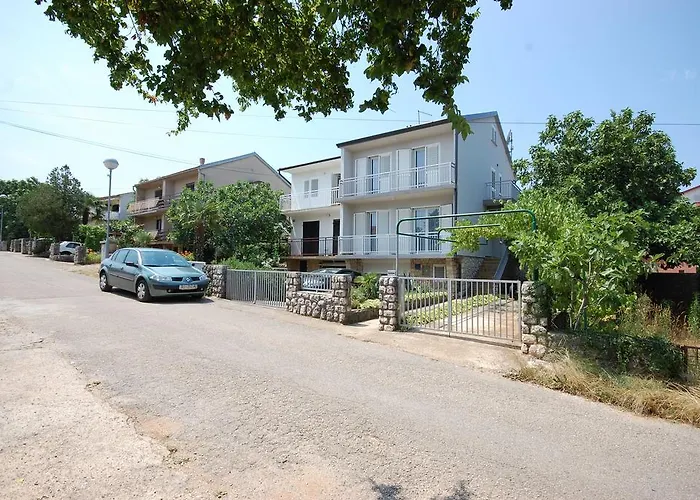 Jakobi By El-pi Tours * Nijvice